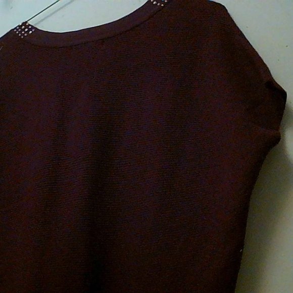 Women’s V-Neck Hem Deep red silver beaded embellishment by jennifer lopez M/M - Picture 3 of 5